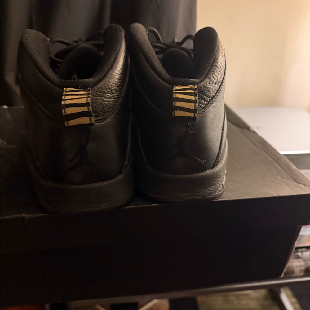Jordan Black Sneakers with Padded Ankle Support